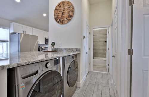 East Haven  Rutland County House | Rutland's Hidden Gem: 2 Br/1ba Renovated Home Close To Everything 2 Bedroom Home