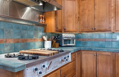 Tanque Verde House | Saguaro Retreat-Salt Pool, Spa, Mountain Views