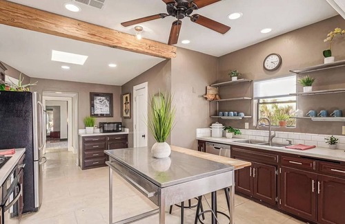 Sam Hughes House | Sam Hughes / 3BR 3BA / Fenced / Carport / Updated