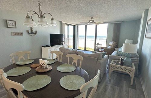 Crescent Beach Condo | Sand Dollar II, Ocean Front Flat, 3 BR 2BA, Pool, Wifi, Elevator, Sleeps 6