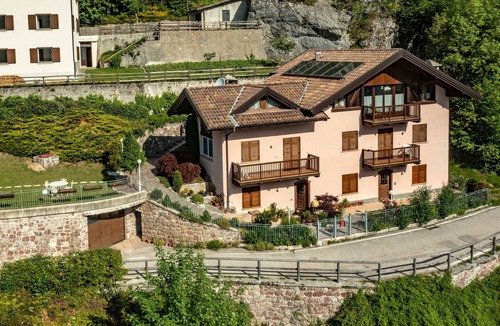 Molveno Apartment | Sapphire apartment in Molveno on the shores of Italy's most beautiful lake