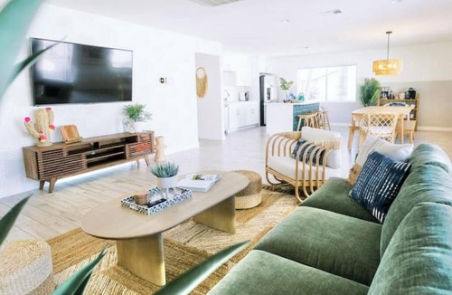 Scottsdale Estates Six House | Sayulita Mexican Beach Vibes just 5min from Old Town! Heated pool, no bunk beds!