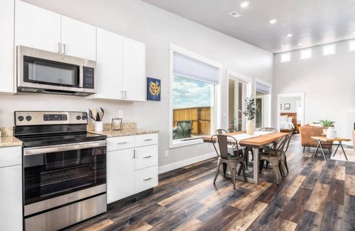 Kanab House | Scenic Escape Near Zion l Agave by Stay