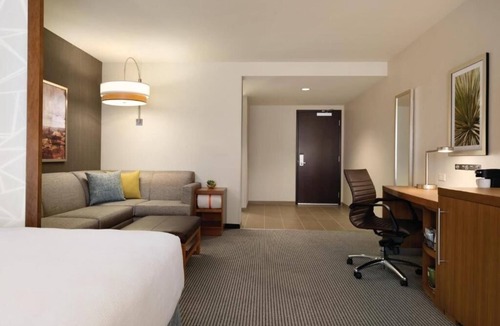 Page Hotel | Scenic Room | Breakfast Included | Swimming Pool | Fitness Center