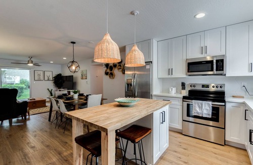 South Scottsdale Condo | Scottsdale Chic Condo w/Heated Pool, Walk Everywhere! A+ LUXURY in Old Town