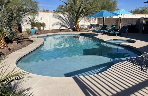 South Scottsdale House | Scottsdale Family Oasis 🏝 Htd Pool & Spa - Cinema/Arcade Room - 5G Wifi