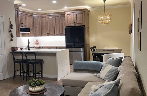 Paradise Valley Village Condo | Scottsdale Kierland Condo in Gated Community