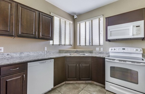 Scottsdale Links Resort | Scottsdale Links Resort - 3 BEDROOM 1 KING 2 QUEENS SUITE WITH SOFABED