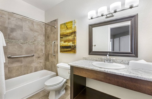 Scottsdale Links Resort | Scottsdale Links Resort - 3 BEDROOM 1 KING 2 QUEENS SUITE WITH SOFABED