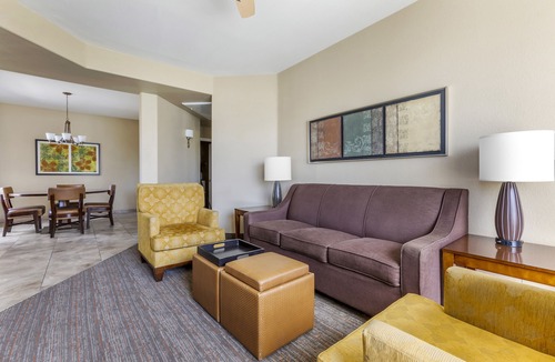 Scottsdale Links Resort | Scottsdale Links Resort - 2 BEDROOM 1 KING 1 QUEEN SUITE WITH SOFABED