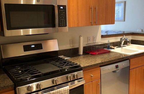 Desert View Village Condo | Scottsdale Oasis Condo near golf and shopping