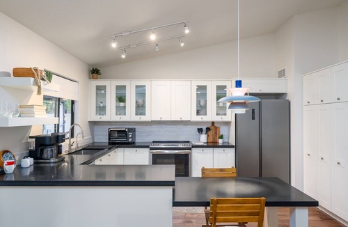 Kierland House | Scottsdale Oasis- Private Pool, King Bed, & Fire Table, 4bdrm