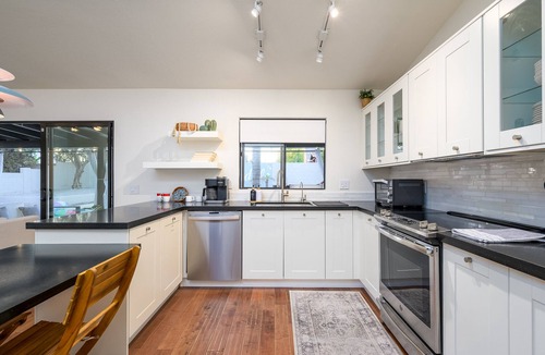 Kierland House | Scottsdale Oasis- Private Pool, King Bed, & Fire Table, 4bdrm