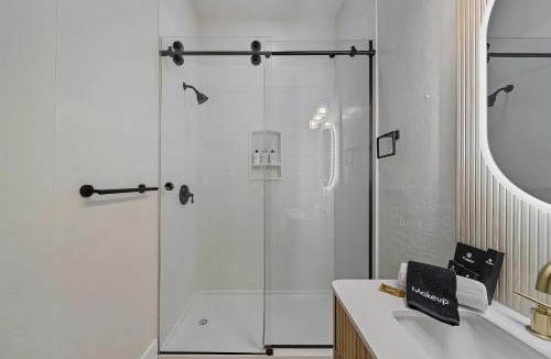 Pinnacle Peak House | Scottsdale Oasis Resort - Pool Hot Tub & Pickleball