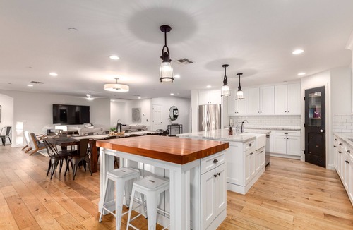 Buenavante House | Scottsdale Resort-Style Getaway| Pool, Spa & Fire Pit Haven