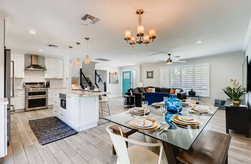 Park Scottsdale Four House | Scottsdale Tropic- Large Pool, Fire Pit, Hot tub, Bocce, child & pet friendly