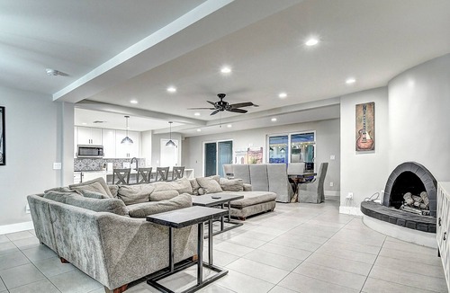 Shea North Estates House | Scottsdalestays: 9BR/6BA Luxury Estate with Pool, Hot Tub & Resort Amenities