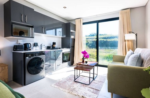 Zimbali Coastal Estate Apartment | Sea- Easta Ocean Club F17