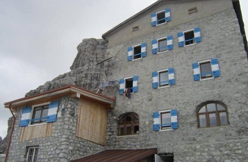 Fai della Paganella Apartment | SEASONAL RENTALS 5 BEDS + CRADLE Comfortable holiday home with Dolomites view