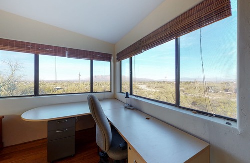 Tucson House | Secluded mountain-view haven with pool, pool spa, office, AC, & WiFi - near town