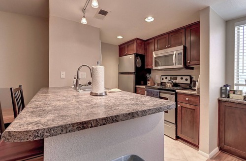 Tempe Condo | See the Valley of the Sun, Arizona State University and Tempe just a short walk.