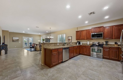 Seville House | Seville 4 beds + Office and Heated Pool, Fire Pit! 30 Night Min.