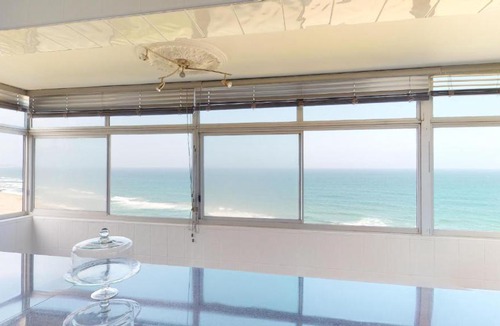 Doonside Apartment | Shangri-La Penthouse View