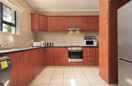Sheffield Beach House | Sheffield Cove 30 - Three Bedroom House, Sleeps 6