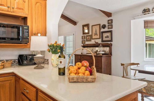 Southside House | Sherylee's Poolside Retreat | Team Joseph Ellen