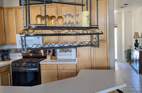 East Mesa House | Shiatsu Shangri-La on World Class Golf Course! On Site EV Charging.