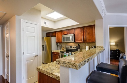 North Scottsdale Condo | Signature 2 Bedroom Condo by RedAwning