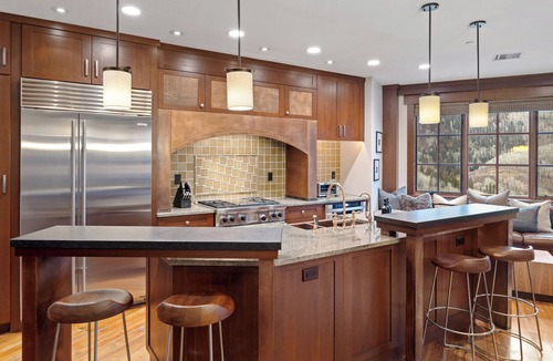 Empire Pass Condo | Ski-In/Out Deer Valley 3BR Luxury Condo Gym Hot Tub Deck Stunning Views