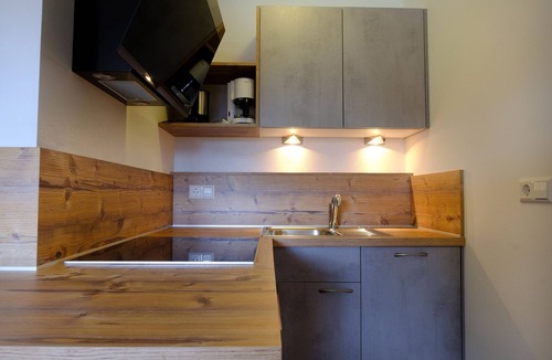 Maranza Apartment | Ski-In /Ski-Out Apartment with Balcony, Sauna, & Jacuzzi; Pets Allowed, Parking Available