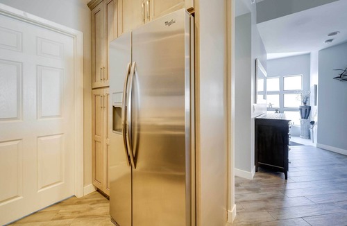 McCormick Ranch Condo | Sleek Scottsdale Condo: Balcony + Resort Amenities