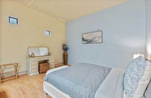 Rio Verde Foothills Villa | Sleeps 25 Heated Pool and Spa Pickleball Court