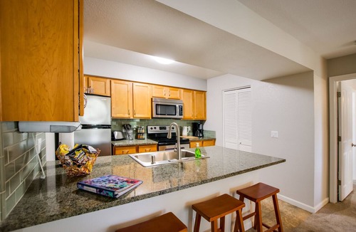 Tempe Condo | SLEEPS 6 Beautiful, Fully Furnished Condo - Great Price, Perfect Location!