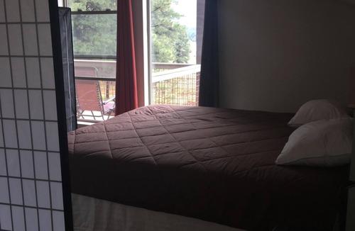 Fort Valley House | Snowbowl Guest Loft..Best views and as close to the Ski Area and Grand Canyon.