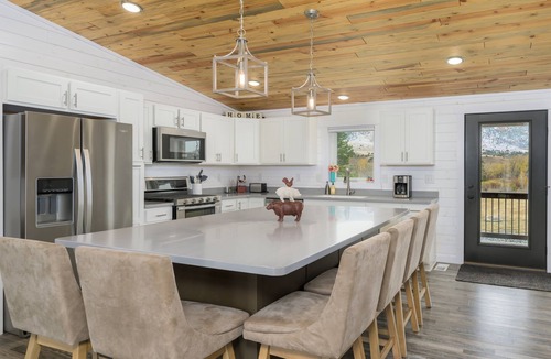 Anaconda Cabin | Soak up Summer in Montana
