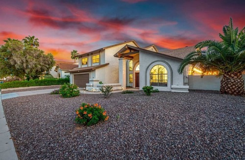 Chandler House | Solstice on Summit Retreat|Pool|Putt Grn|Sleeps 10