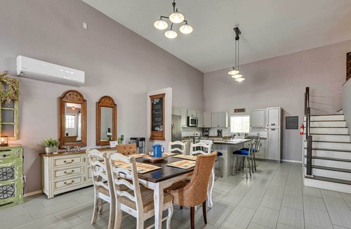 Somerton House | Somerton Home with Fireplaces - Near Casino!
