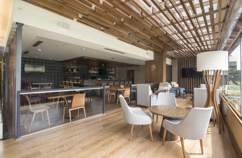 San Isidro Centro Financiero Hotel | Sonesta Hotel El Olivar Lima