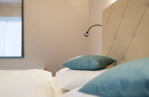 Postal Apartment | Sonnige Urlaubstage mit Pool bei Meran