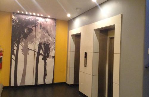 South Beach Apartment | South Beach Gem