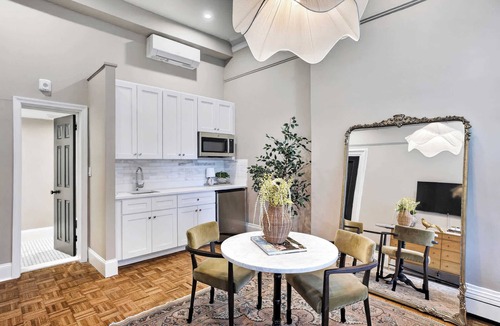 South End Apartment | South End, Studio, Upscale Stay Near the T