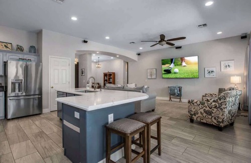 Paseo Crossings House | SouthChandler, Spa, 3BR/2.5 Bath