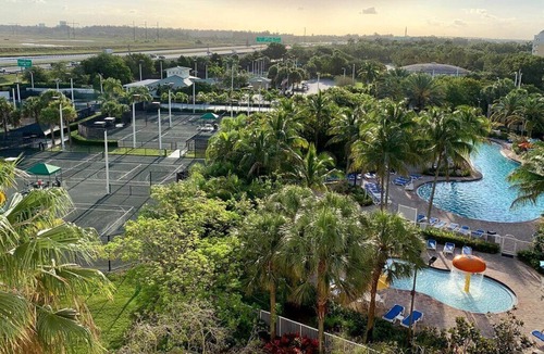 Weston Apartment | Spacious 1 BR | Vacation Village At Weston