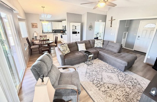 Happy Trails House | Spacious 2 bedroom 2 bath on Golf Course in Happy Trails 55+ Resort