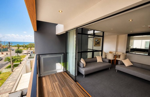 Santa Cruz Apartment | Spacious 3-Bedroom Apartment in Miraflores | Fast WiFi | Parking | Near Ocean View