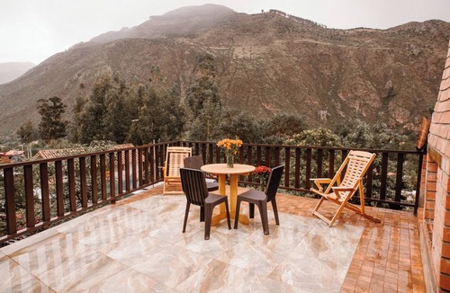 Huaran House | Spacious 4-bedroom house in enjoyable Calca with WiFi