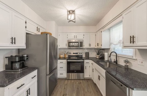 Pleasant Valley House | Spacious 4BR World Cup Home Private Garage